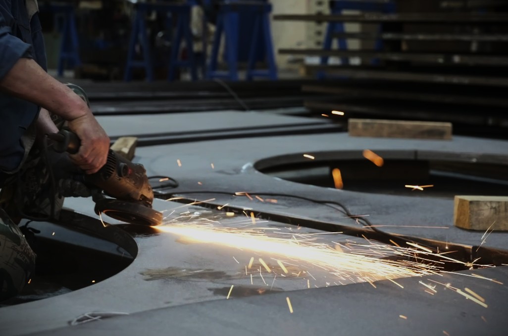 Wear-resistant steel plate precision cut parts — NM400/NM500 equivalent grades